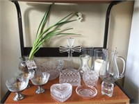 Lot of (15) Pieces of Glassware - Some Crystal