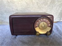 Philco Model B572 Radio