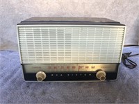 RCA Victor Model 8-X-90 Radio