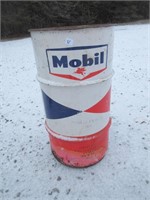 NEAT COLLECTIBLE MOBIL BARREL