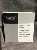 Quartet matrix cubicle hanger