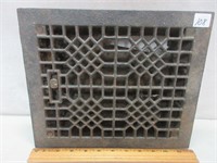 CHIC METAL FLOOR GRATE 11.5X10 INCHES