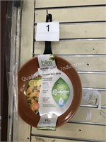 1 LOT FRYING PAN