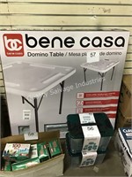 1 LOT BENE CASA DOMINO TABLE