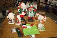 Santa & Mrs Claus & More