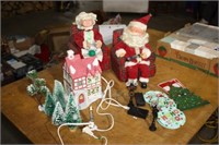 Santa & Mrs Claus & More, Musical