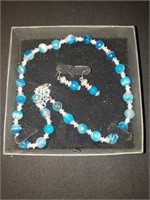 BEAUTIFUL SILVERTONE AND BLUE NECKLACE/EARRING SET