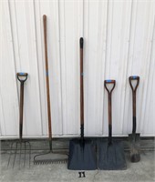 Spade, pitchfork & shovels
