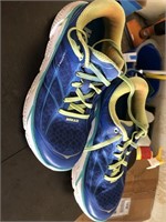 Blue HOKA tennis shoes, W 6 1/2