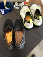 2 pair shoes, W 6