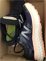 New balance running shoes in box, size 7