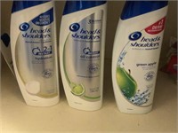 Lot of 3 head and shoulders shampoo