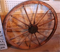 Wooden wagon wheel