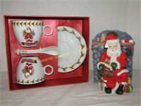 Santa At The Mantle w *NIB Santa Cups/Saucers