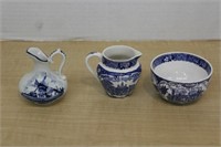 SELECTION OF BLUE AND WHITE DECOR
