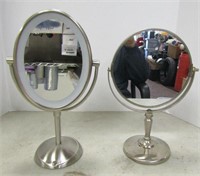 2 Magnifying Flip Mirrors 1 Lighted 14" Tall