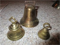 Grouping of 3 bells