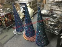 Holiday Accent Items -  Holiday Trees