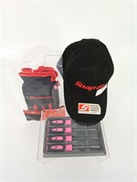 Snap-On Hat, Gloves, and Screwdriver Set