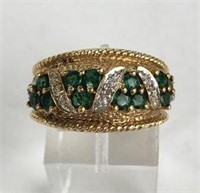 14K Gold Ring with Green & Clear Stones
