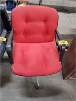 RED FABRIC ROLLING COMPUTER CHAIR