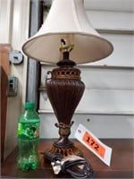 BROWN W/ GOLD TRIM TABLE LAMP