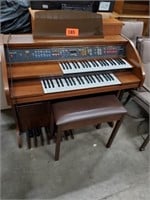WORKING LOWREY PAGEANT MODEL LC/10 ORGAN
