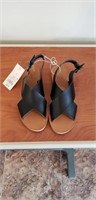 Women's shoes size 6 new