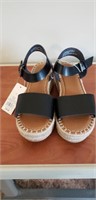 Women's shoes size 7 New