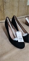 Women's shoes size 6 NEW