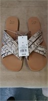 Women's shoes size 9 1/2 NEW
