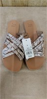 Women's shoes size 9 1/2 NEW