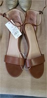 Women's shoes size 10 NEW