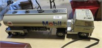 ertl mobil tractor/trailer