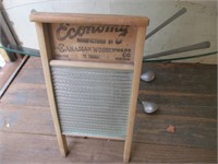 VINTAGE WOODEN & TIN WASHBOARD