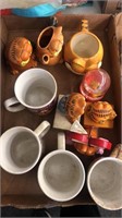 Garfield coffee mugs teapot, and more