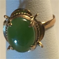 18k ring w/green stone