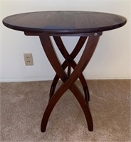 Collapsible Round Table