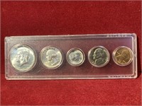 1964-P SILVER MINT SET IN PLASTIC HOLDER