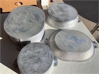 Savemore roasting aluminum pots (3) w /lid