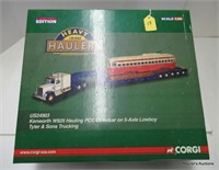 Corgi Heavy Hauler 1:50 Kenworth w/Street Car