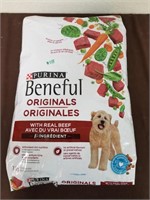 7kg Purina Beneful "real beef" (store damaged)
