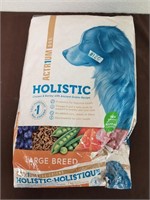 7kg Holistic chicken and barley (store damaged)