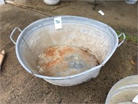 Bent Oval Wash Tub ( 28" W)