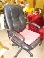 High Back Rolling Office Chair w/Cushion
