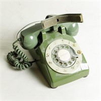 VINTAGE GREEN ITT TELEPHONE