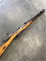 Vietnam war rifle - long gun - w/shells