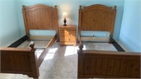 (2) Twin Beds, Nightstand, Chest of Drawers