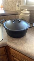 Lodge P12D Dutch Oven