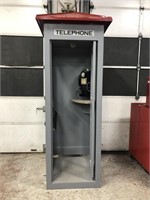 PHONE BOOTH WITH VINTAGE PAY PHONE